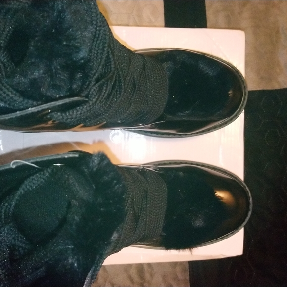 Fur combat boots - Picture 2 of 7